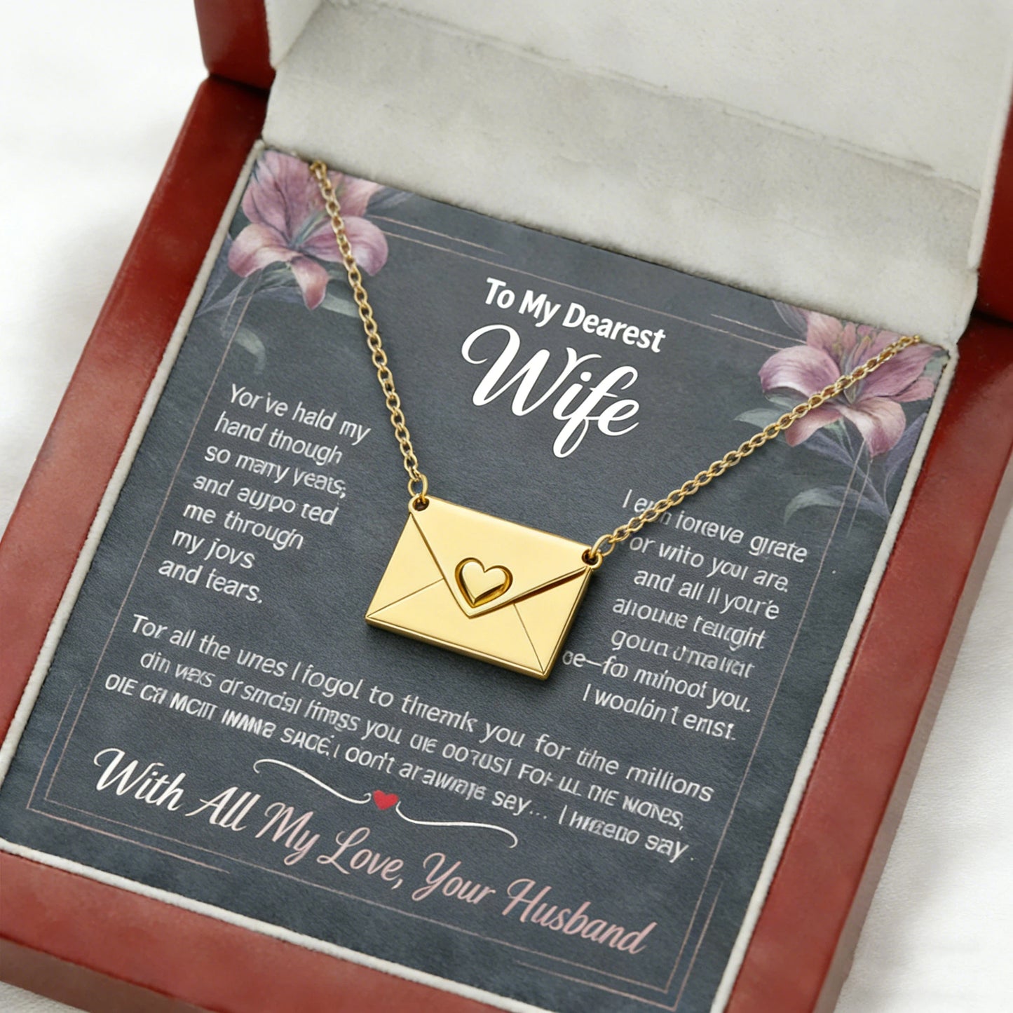 Laxrue“Customizable envelope necklaces containing secret messages, personalized photos, and necklaces.